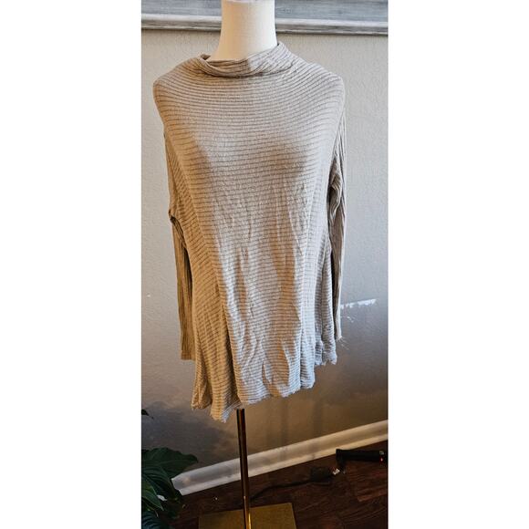We The Free People Ribbed‎ Knit Split Back Exposed Seam Sweater Women Size M Tan - Picture 3 of 5